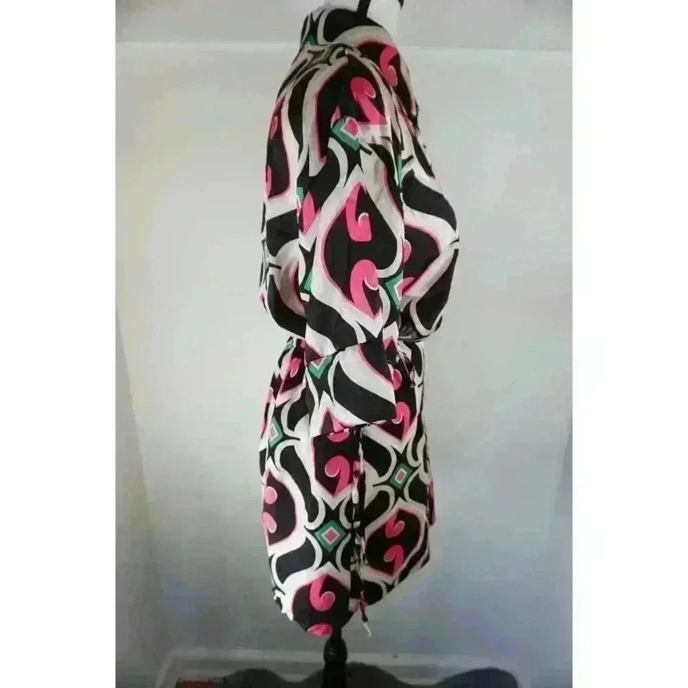 New Collection Italy Satin Button Down Crop Top & Short Set, Size M/L - Picture 9 of 12